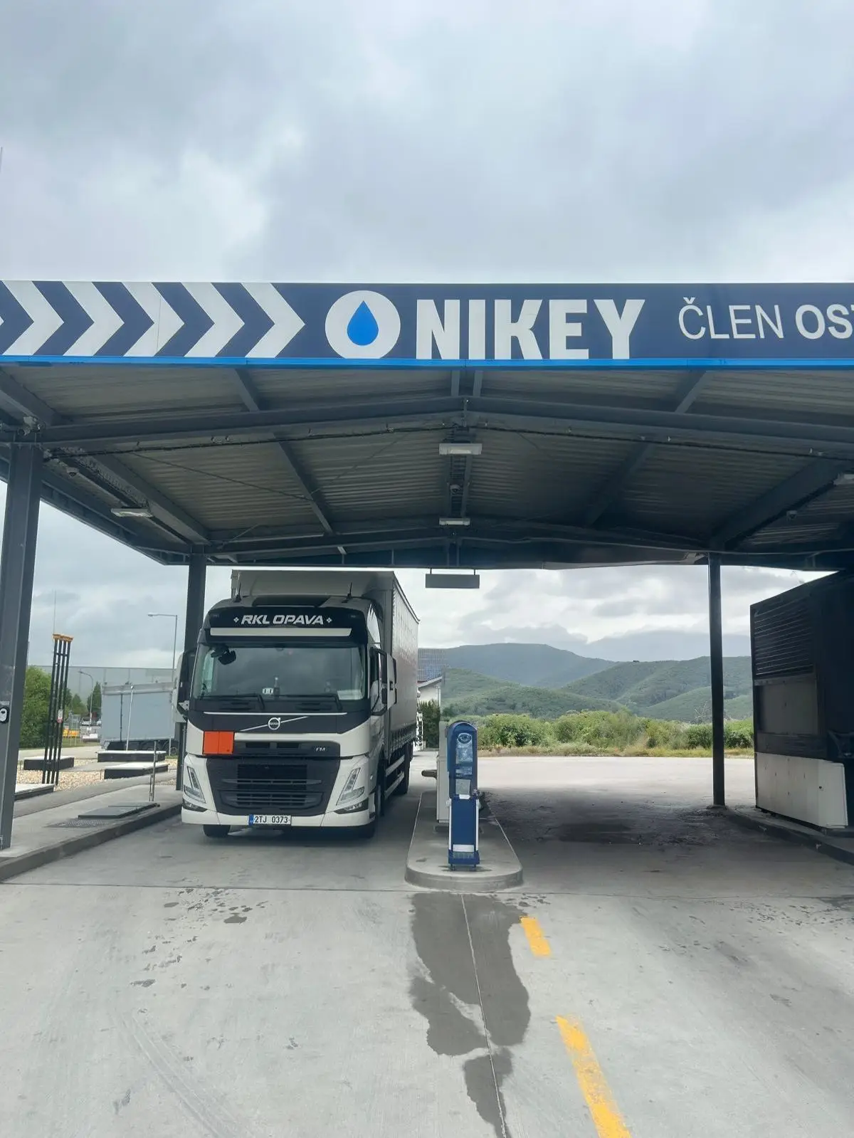 Sustainability is in full swing: our lorries are fuelled by HVO